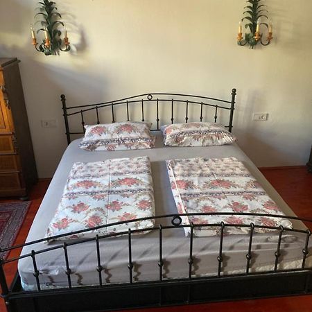 Cezara Apartment Mediaş Екстериор снимка