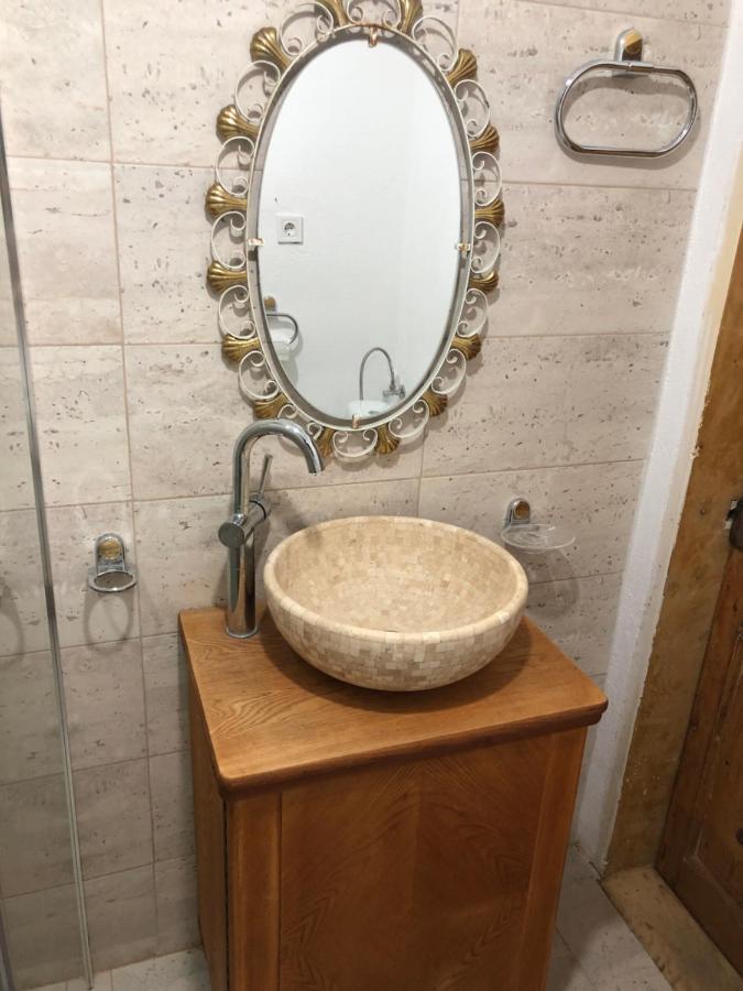 Cezara Apartment Mediaş Екстериор снимка