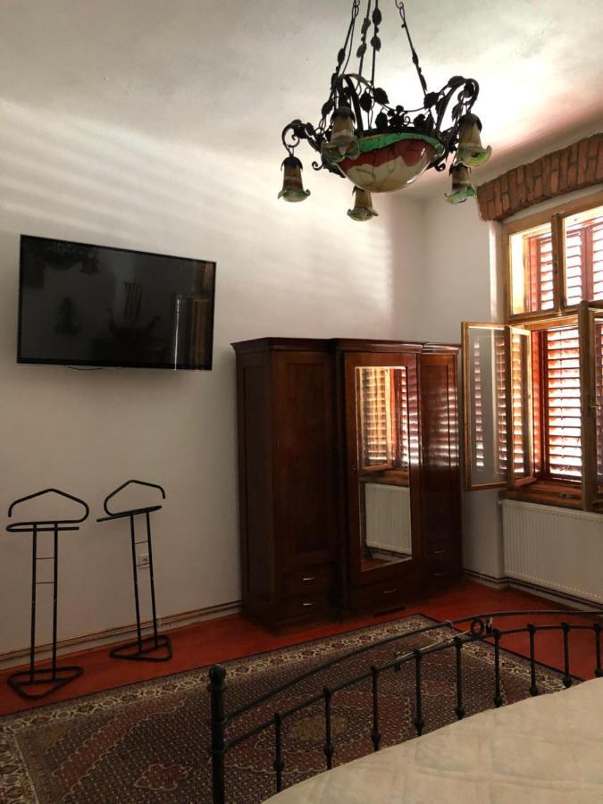 Cezara Apartment Mediaş Екстериор снимка