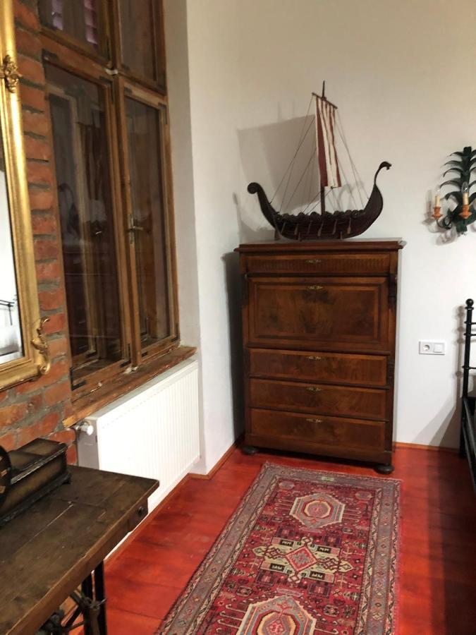 Cezara Apartment Mediaş Екстериор снимка